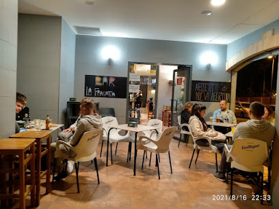Café -Bar La fragata - Av. de Eulza, 56, 31010 Barañáin, Navarra, Spain