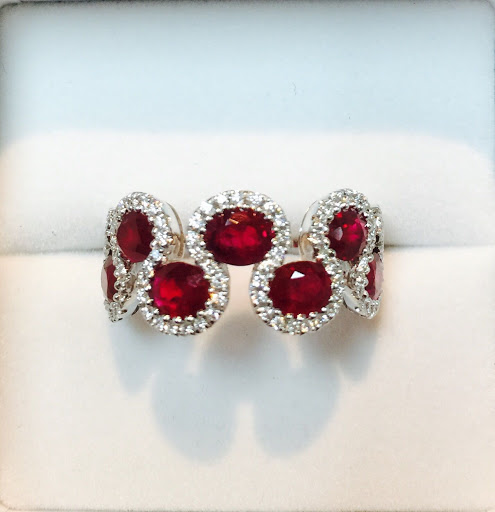 Jewelry Store «Two Sisters Fine Jewelry», reviews and photos, 1100 Wheaton Way suite E, Bremerton, WA 98310, USA