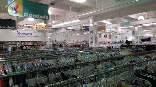 Home Goods Store «Goodwill Superstore», reviews and photos