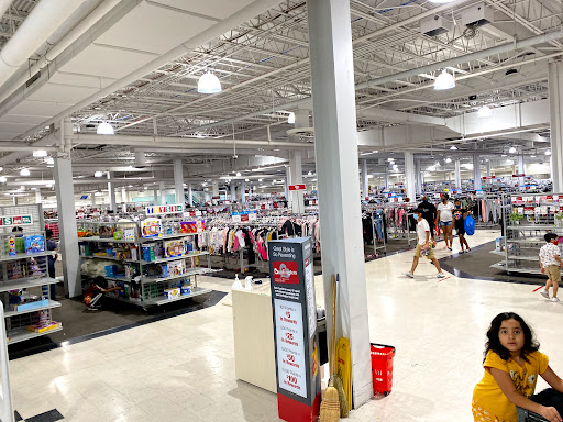 Shopping Mall «Beltway Plaza Mall», reviews and photos, 6000 Greenbelt Rd, Greenbelt, MD 20770, USA