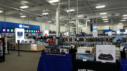 Electronics Store «Best Buy», reviews and photos, 5425 Touhy Ave, Skokie, IL 60077, USA