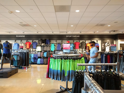 Clothing Store «Nike Factory Store», reviews and photos, 603 Stanley K Tanger Dr, Lancaster, PA 17602, USA