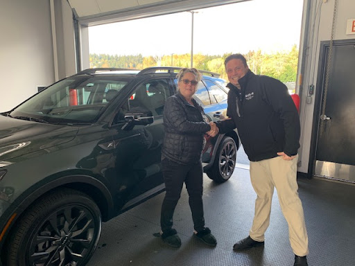 Kia Dealer «Kia of Puyallup», reviews and photos, 111 Valley Ave NE, Puyallup, WA 98372, USA