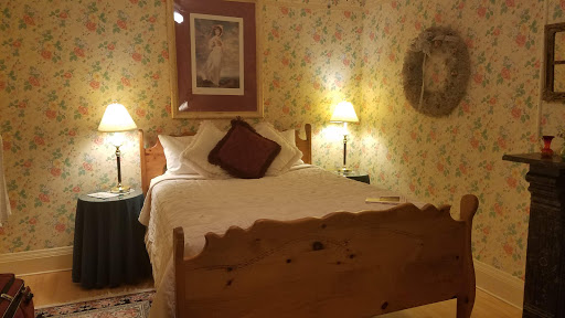 Bed & Breakfast «Barrister Bed & Breakfast», reviews and photos, 416 N Ewing St, Helena, MT 59601, USA