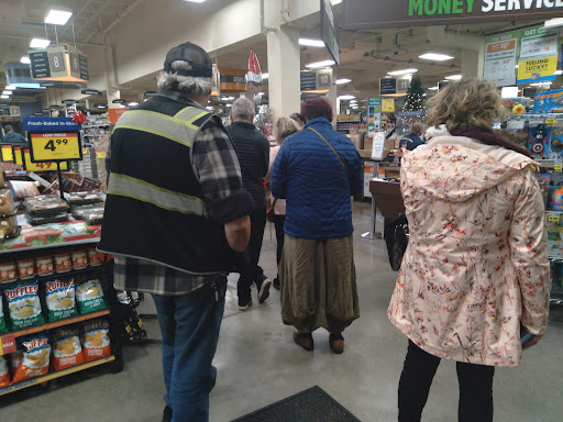 Grocery Store «Fred Meyer», reviews and photos, 18325 Aurora Ave N, Seattle, WA 98133, USA