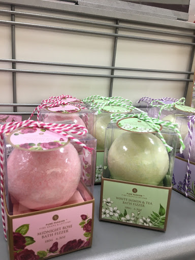 Department Store «T.J. Maxx», reviews and photos, 3445 Princeton Rd, Hamilton, OH 45011, USA