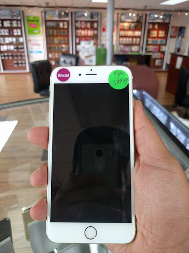 Electronics Repair Shop «Phone Store Denver», reviews and photos, 3095 S Peoria St, Aurora, CO 80014, USA