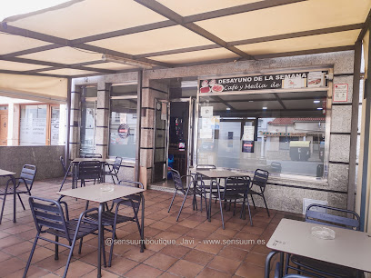 Estrella Bar Restaurante Novas - Av. de Juan Carlos I, 12, 06800 Mérida, Badajoz, Spain