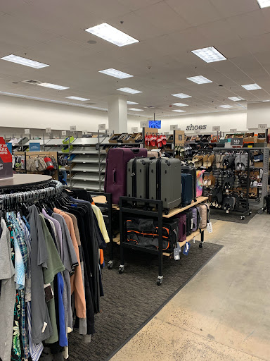 Department Store «Nordstrom Rack White Plains», reviews and photos, 3 City Pl, White Plains, NY 10601, USA