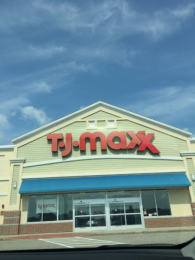 T.J. Maxx, 411 Mariner Way, Biddeford, ME 04005, USA, 