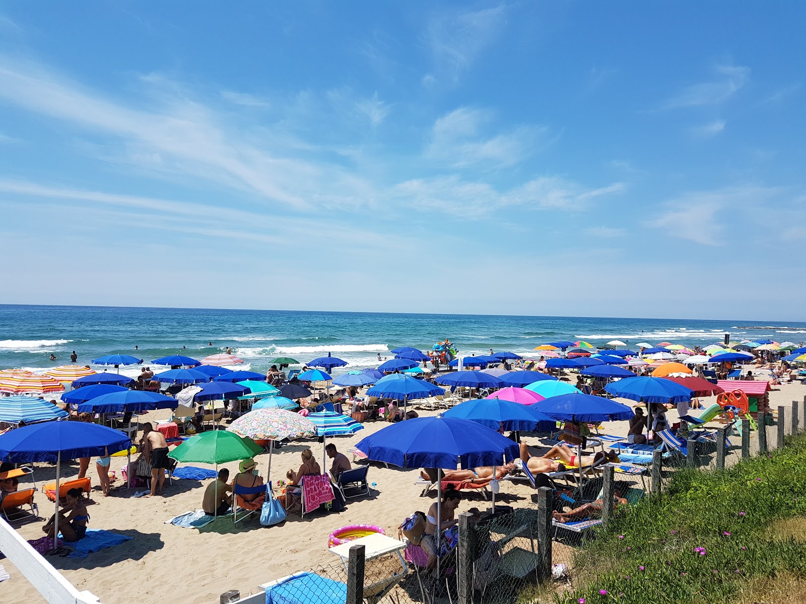 Foto von Marechiaro Strand - beliebter Ort unter Entspannungskennern