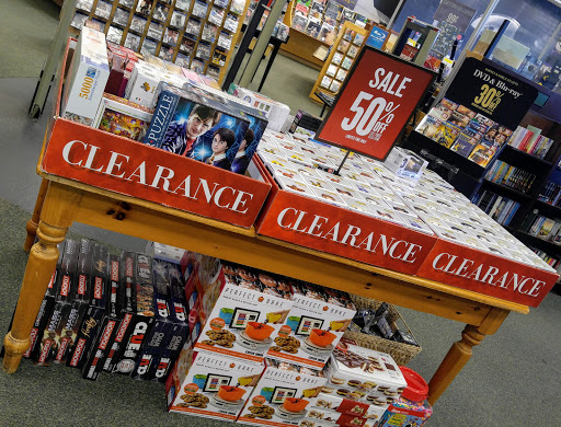 Book Store «Barnes & Noble», reviews and photos, 5380 US-14, Crystal Lake, IL 60014, USA