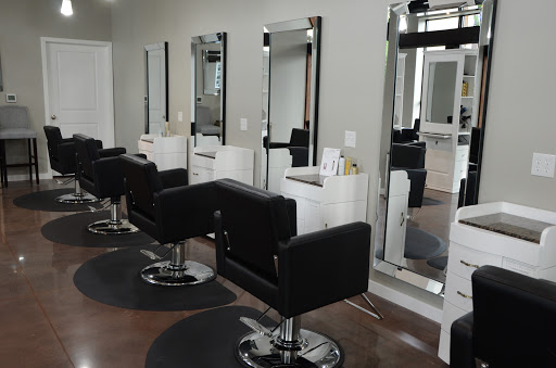 Hair Salon «Thompson & Co Salon Parlor», reviews and photos, 513 E Washington St, Iowa City, IA 52240, USA