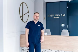 Esthetic Dental Clinic - DENTYSTA Toruń - Stomatologia estetyczna - Implanty - Licówki - Ortodonta - Protetyk - Chirurg TORUŃ image