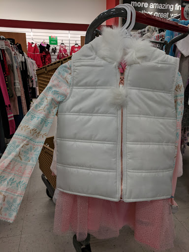 Department Store «T.J. Maxx», reviews and photos, 68 Frontage Rd, East Haven, CT 06512, USA