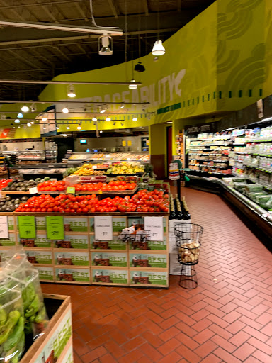 Grocery Store «Whole Foods Market», reviews and photos, 801 E Lamar Blvd, Arlington, TX 76011, USA