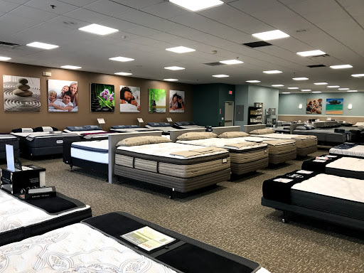 Appliance Store «Famous Tate Appliance & Bedding Centers», reviews and photos, 1015 E Brandon Blvd, Brandon, FL 33511, USA
