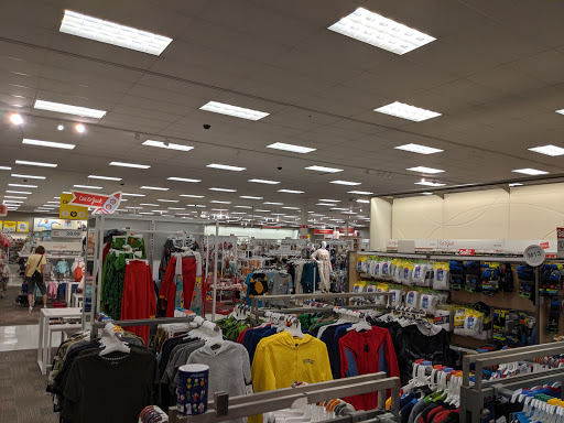 Department Store «Target», reviews and photos, 2905 District Ave S, Fairfax, VA 22031, USA