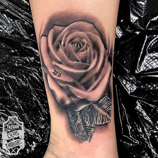 Explore hearts tattoo ideas, creative tattoo ideas in Sherwood, available at Golden Lotus Tattoo Studio