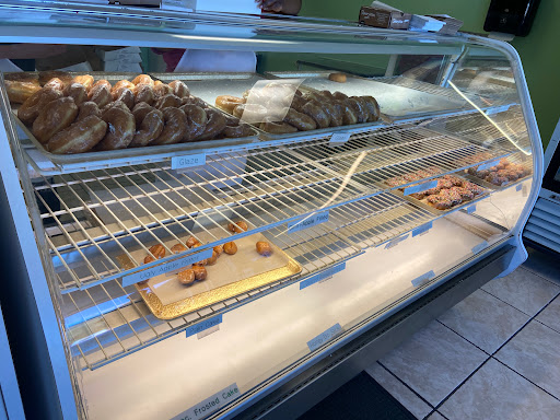 Donut Shop «Donut Shoppe», reviews and photos, 1535 University Blvd N, Jacksonville, FL 32211, USA