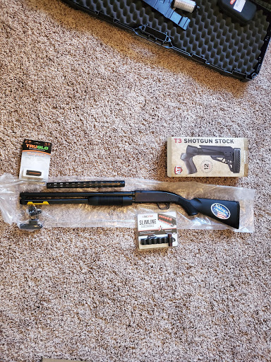 Sporting Goods Store «Big 5 Sporting Goods - Riverside», reviews and photos, 10251 Magnolia Ave, Riverside, CA 92503, USA