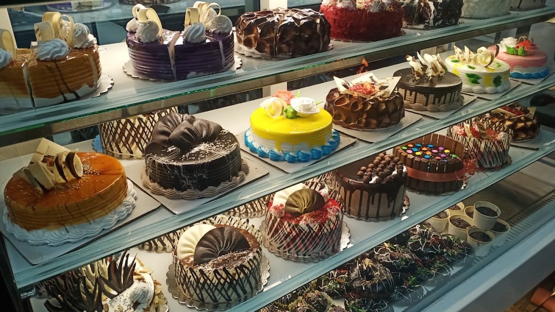 CAKE SQUARE BAKERY