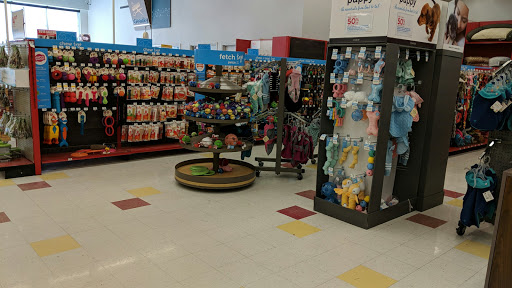 Pet Supply Store «Petco Animal Supplies», reviews and photos, 6220 95th St, Oak Lawn, IL 60453, USA