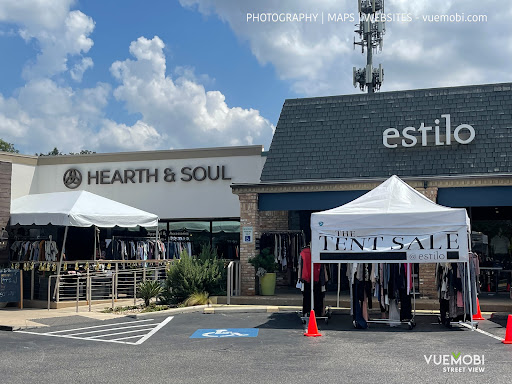 Shopping Mall «Casis Shopping Center», reviews and photos, 2727 Exposition Blvd # 101, Austin, TX 78703, USA