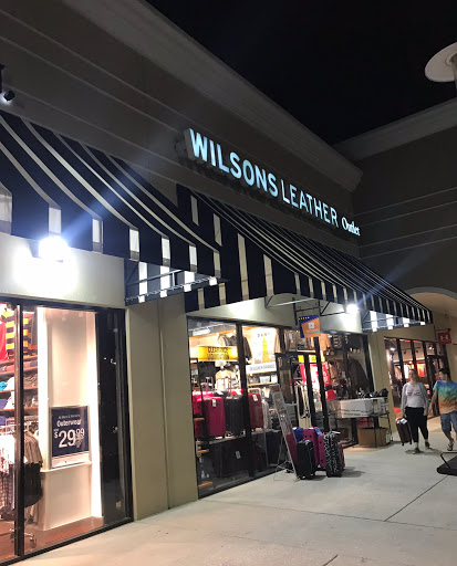 Shopping Mall «The Lake Buena Vista Factory Stores», reviews and photos, 15657 S Apopka Vineland Rd, Orlando, FL 32821, USA