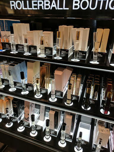 Cosmetics Store «SEPHORA», reviews and photos, 4766 Admiralty Way C1-3, Marina Del Ray, CA 90202, USA