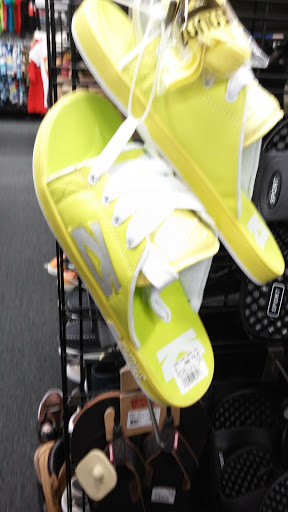 Shopping Mall «Freedom Village Shopping Center», reviews and photos, 1039 Alleghany St, Charlotte, NC 28208, USA