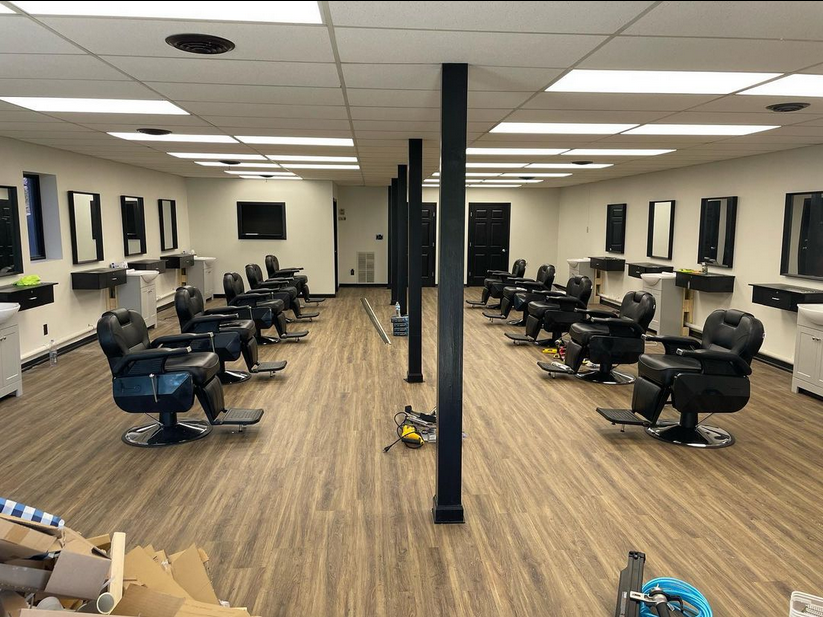 Lounge 52 Barbershop 27030