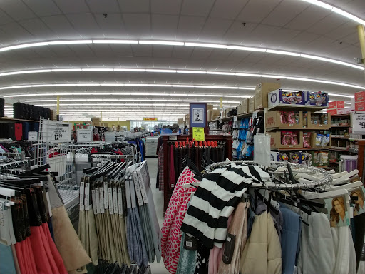 Discount Store «Ocean State Job Lot», reviews and photos, 30 Commercial St, Foxborough, MA 02035, USA