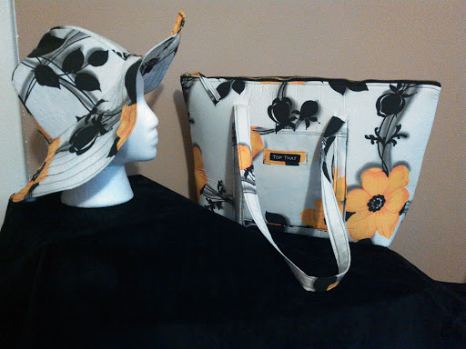 Craft Store «Dutch Label Shop», reviews and photos, 1701 Walnut St #1, Philadelphia, PA 19103, USA