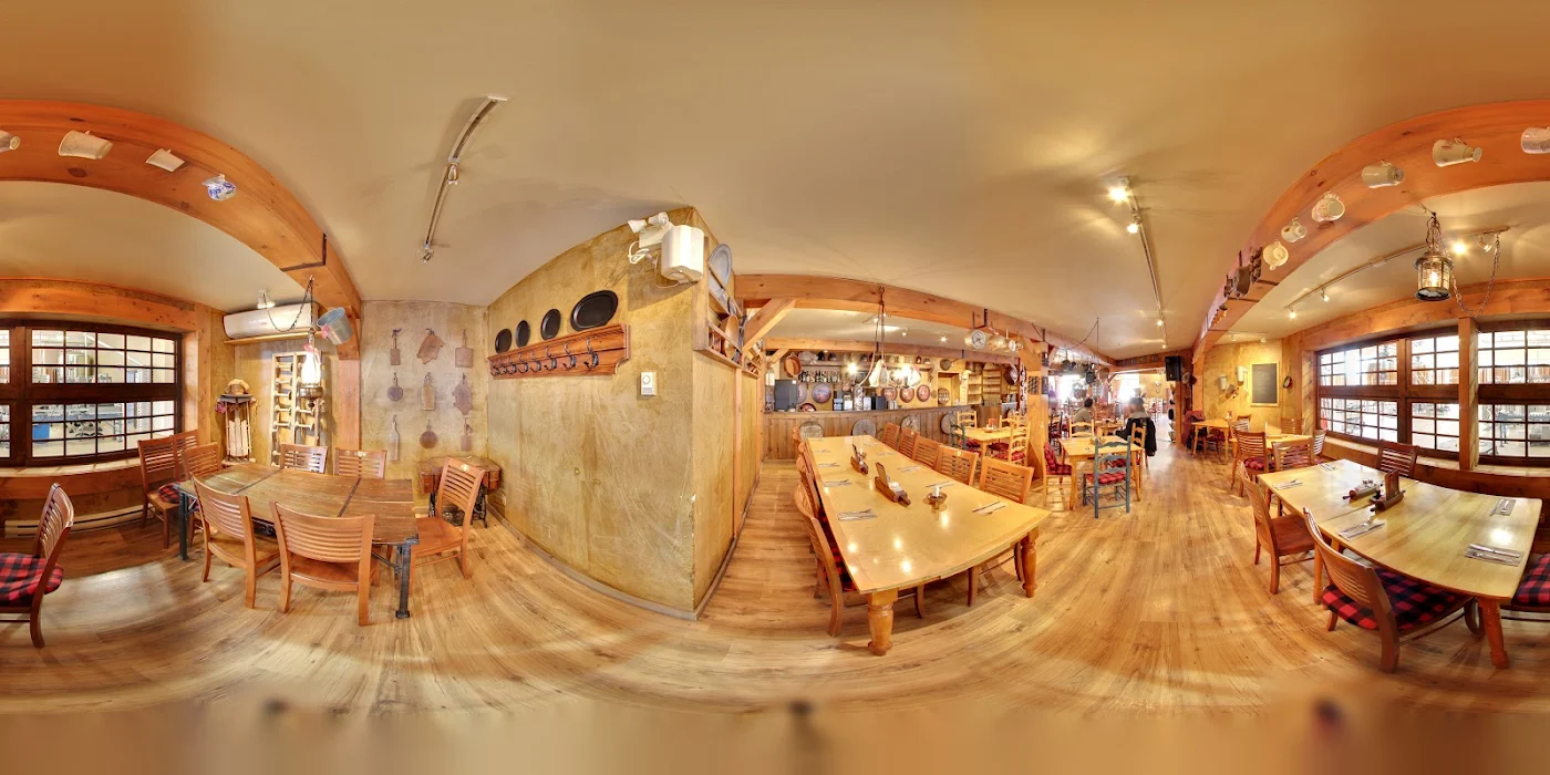 Photo of Microbrasserie Nouvelle France in Saint-Alexis-des-Monts Québec