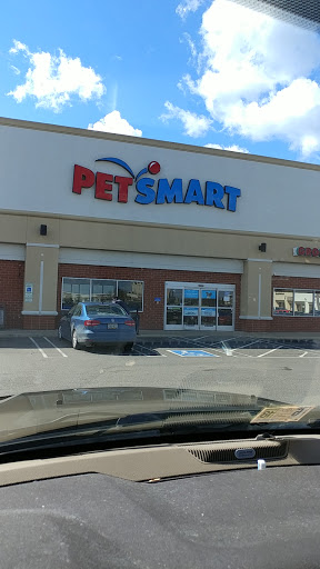 Pet Supply Store «PetSmart», reviews and photos, 42 Southgate Square, Colonial Heights, VA 23834, USA