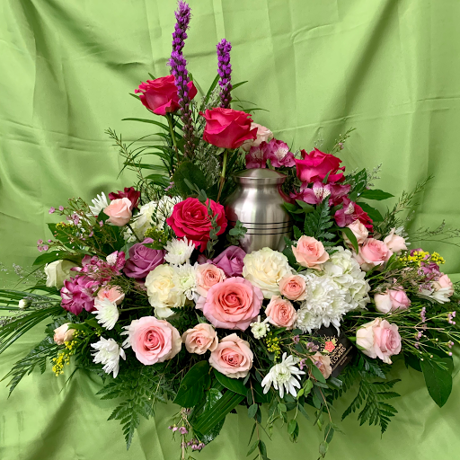 Florist «Downtown Flowers And Gift Shop», reviews and photos, 130 E Charlemont Ave, Kingsport, TN 37660, USA