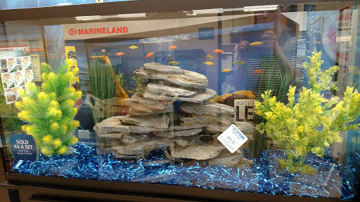 Pet Supply Store «PetSmart», reviews and photos, 5200 W Main St, Kalamazoo, MI 49009, USA