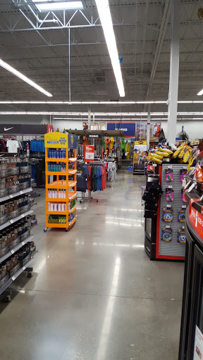 Sporting Goods Store «Academy Sports + Outdoors», reviews and photos, 9997 Crossing Way #800, Denham Springs, LA 70726, USA