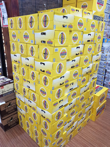 Liquor Store «Main Discount Liquors», reviews and photos, 106 S Main Rd, Vineland, NJ 08360, USA