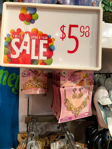 Toy Store «Disney Store», reviews and photos, 564 Great Northern Shop Center, North Olmsted, OH 44070, USA