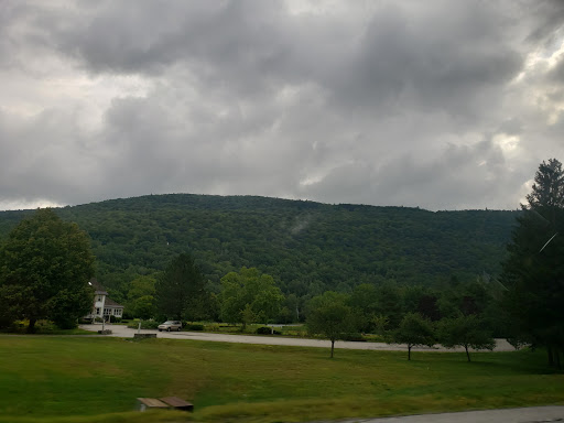 Resort «Hawk Inn and Mountain Resort», reviews and photos, 75 Billings Rd, Plymouth, VT 05056, USA