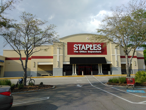 Staples, 41334 US-19, Tarpon Springs, FL 34689, USA, 