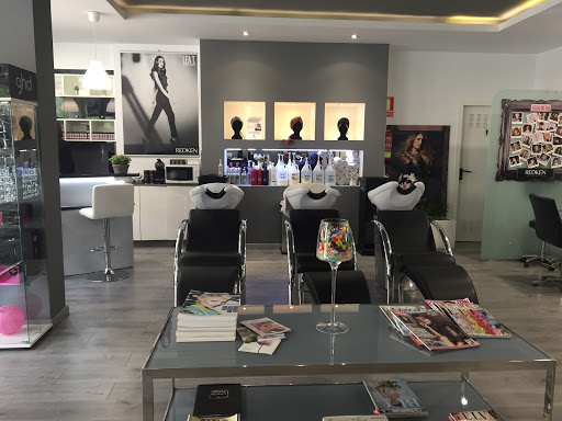 Coral Peluquería en Oleiros, A Coruña