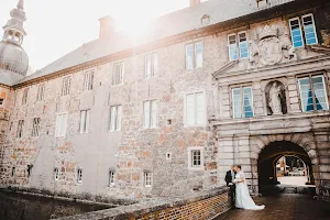 Vicky & Alex - die Hochzeitsfotografen image