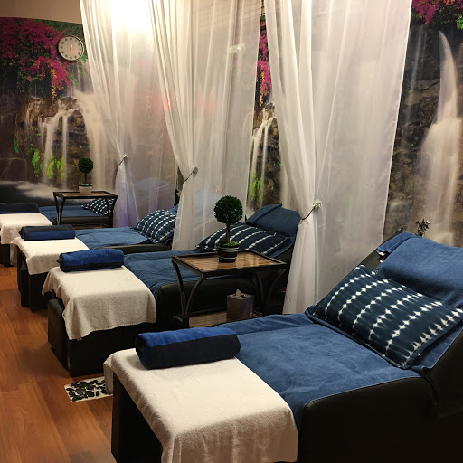 Foot Massage Parlor «Dragon Foot Spa & Massage», reviews and photos, 4755 PGA Boulevard, Palm Beach Gardens, FL 33418, USA