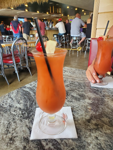 Restaurant «Beach Bums Bar & Eatery», reviews and photos, 35776 Co Hwy 72, Battle Lake, MN 56515, USA