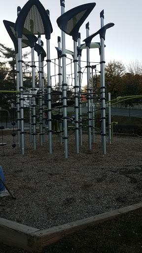 Community Center «Plum Gar Community Center», reviews and photos, 19561 Scenery Dr, Germantown, MD 20876, USA