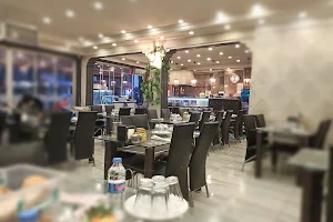 Safir Restaurant image