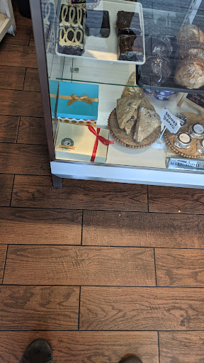 Coffee Shop «Araras Coffee & More», reviews and photos, 406 Mamaroneck Ave C, White Plains, NY 10605, USA